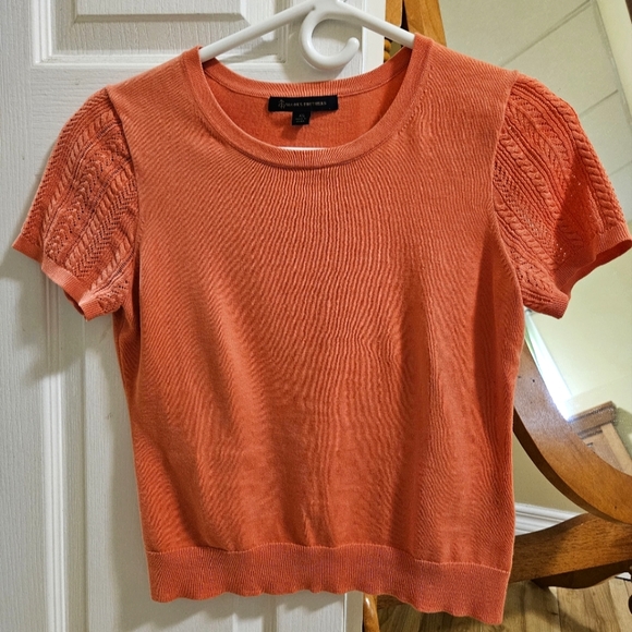 Brooks Brothers Coral Knit in XS - Picture 1 of 4